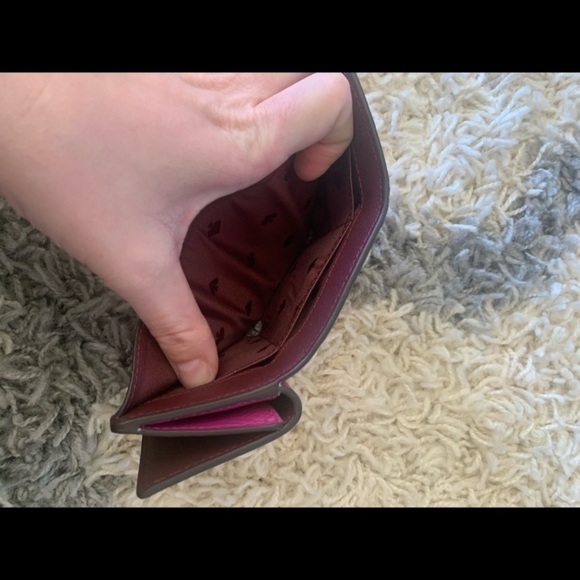 Kate Spade 2 piece Baja Rose Satchel/crossbody and wallet with silver chain - Picture 6 of 10